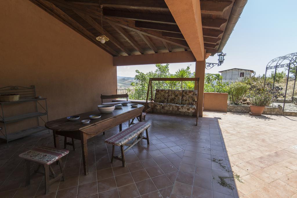 פאבארה Country Sicily Home מראה חיצוני תמונה